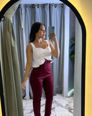 Blusa de tirantes con volantes blancos a rayas para mujer, elegante y casual, perfecta para cualquier ocasión, de KIKE RODRIGUEZ.